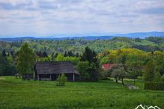 06.Brzeznica-Kacwin-widoki-na-Beskid-Makowski-scaled